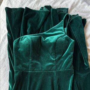 Emerald Green Velvet One-Shoulder Women's Dress